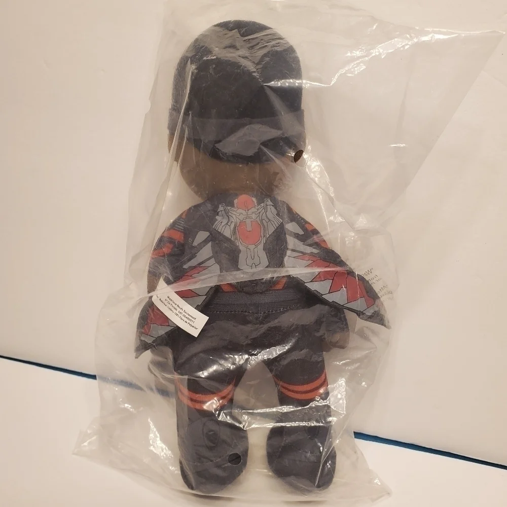 NWT Marvel Civil War Falcon 10
